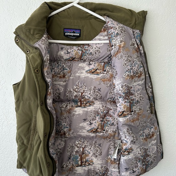 Patagonia bivy down vest. Womens Medium - Picture 4 of 5